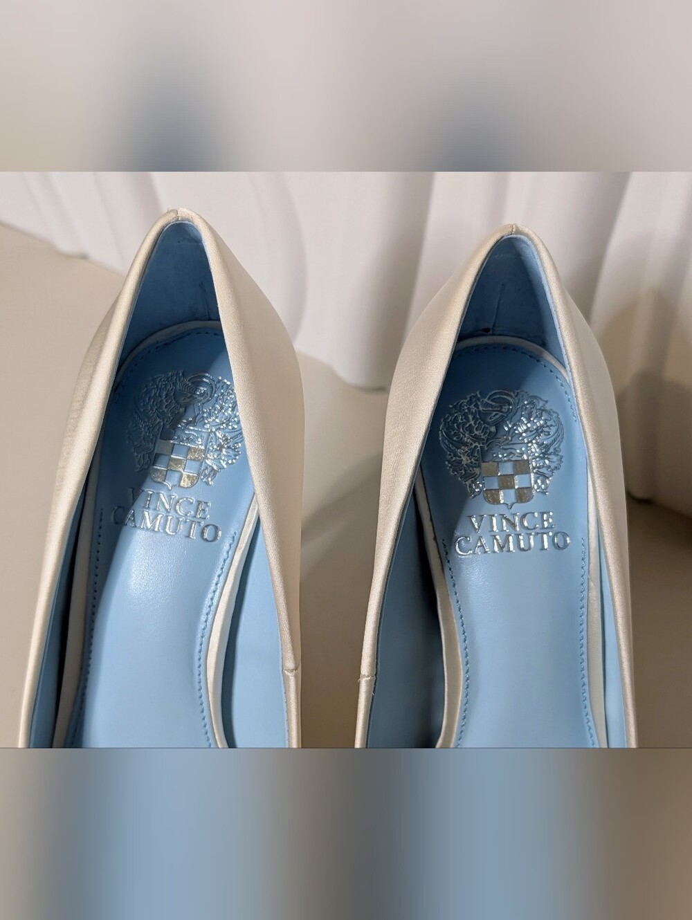Vince Camuto Savilla Ivory Satin Bridal Wedding Pumps Heels NIB Size 8 - Picture 7 of 16